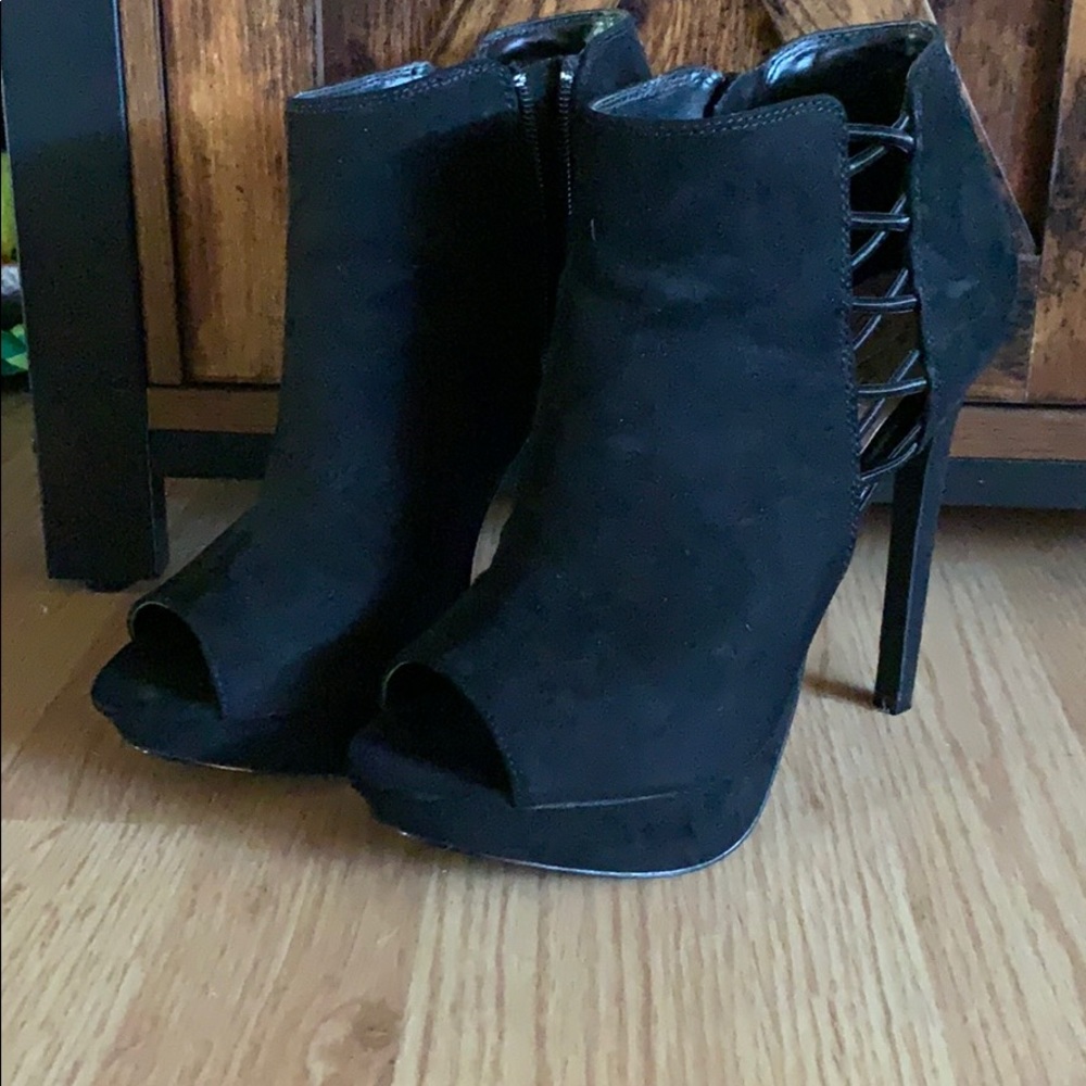 Black heels